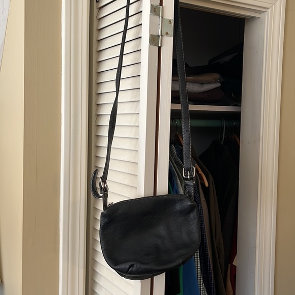 Roots Bags Vintage Roots Crossbody Leather Bag Poshmark